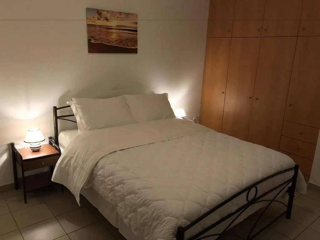 Room, Ampelos Executive Houses, Santorini