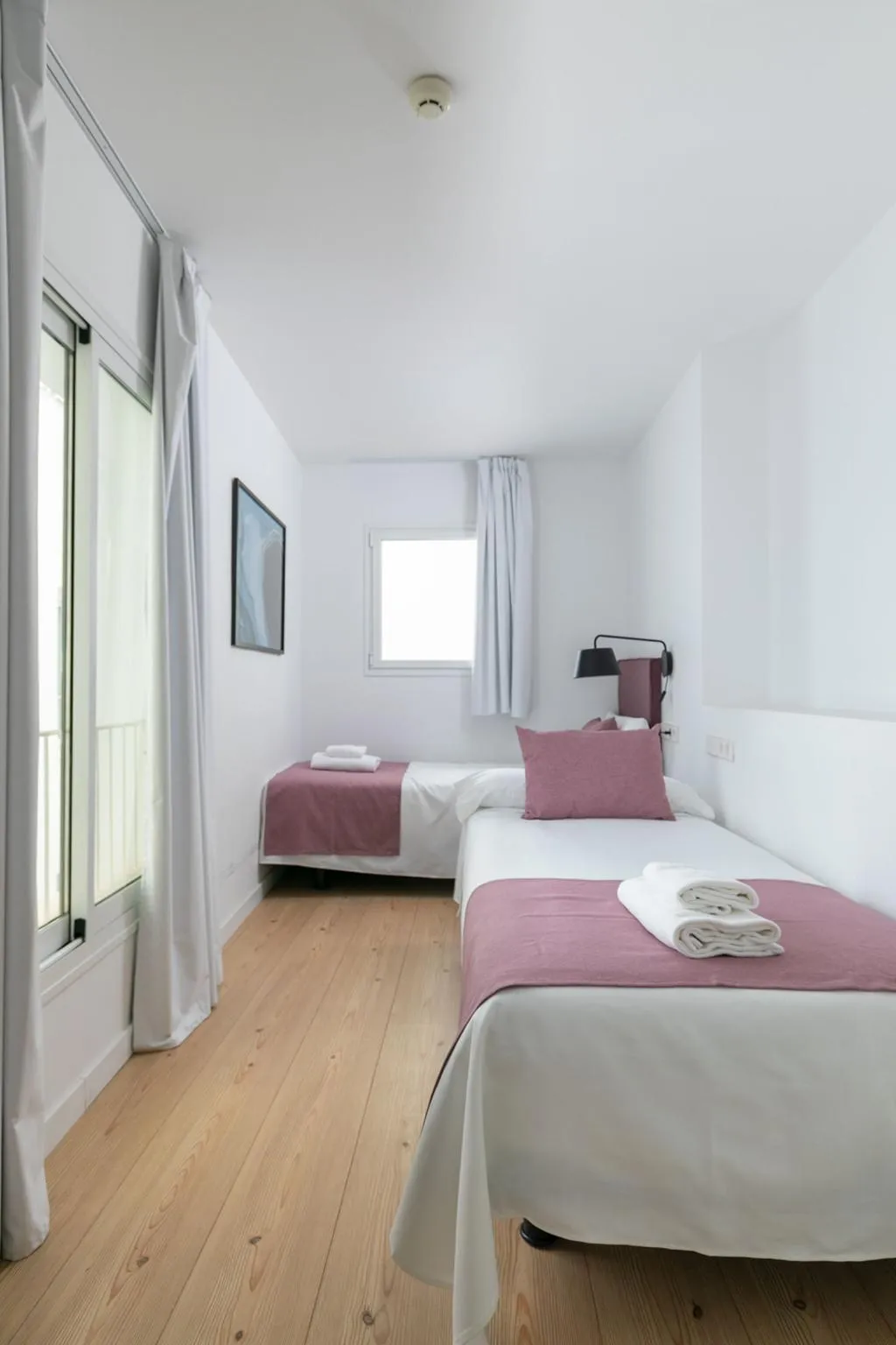 APARTMENT THREE BEDROOMS Room, Holiday Rentals Los Salados, Seville