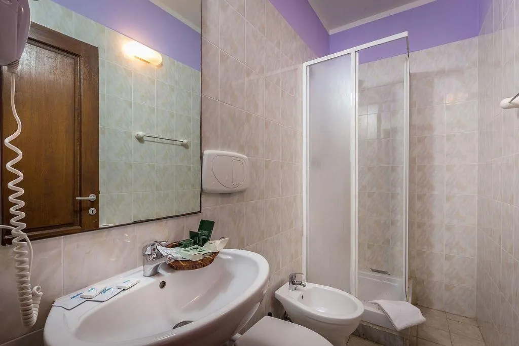 Room, Real, Florence