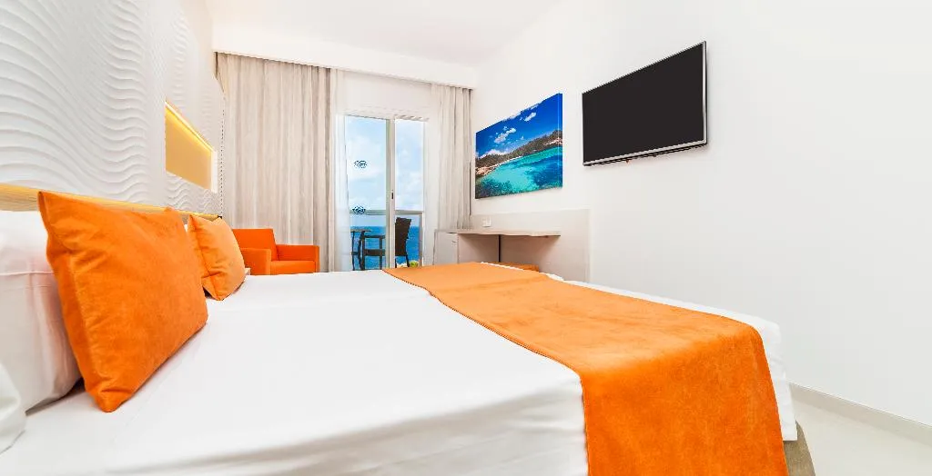 Room, Globales Club Almirante Farragut, Menorca