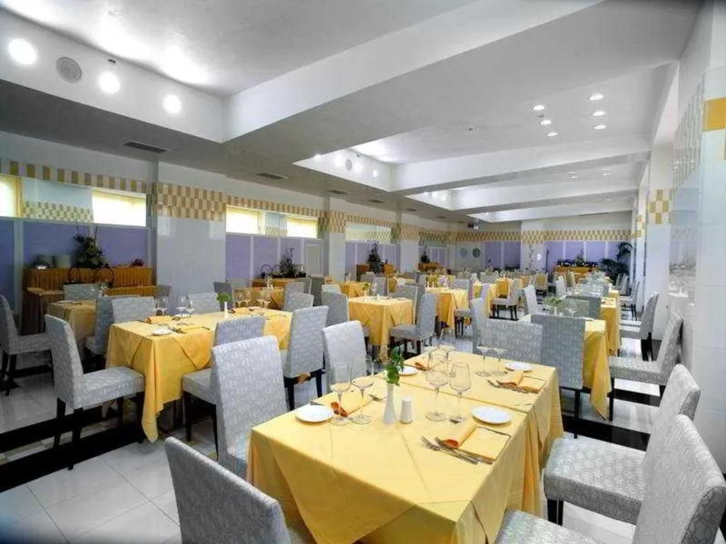 Restaurant, Grand Hotel Salerno, Naples