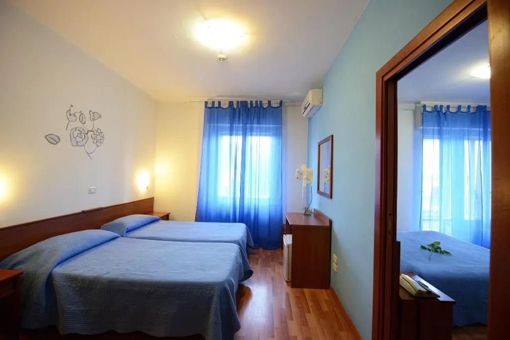 Room, Astor, Perugia