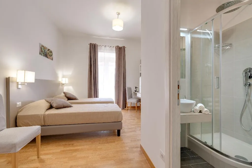 DOUBLE WITH BALCONY Room, Dolce Luxury Rooms, Rome