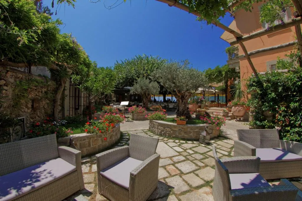 Terrace, Relais du Silence Villa Maria, Naples