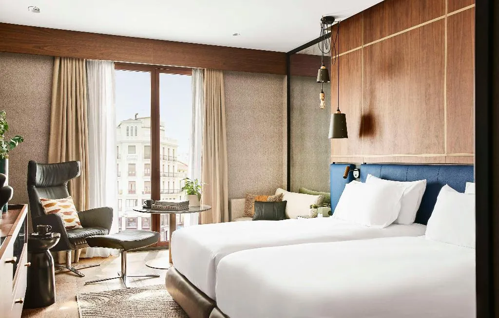 TWIN STANDARD Room, Thompson Madrid, part of Hyatt, Madrid