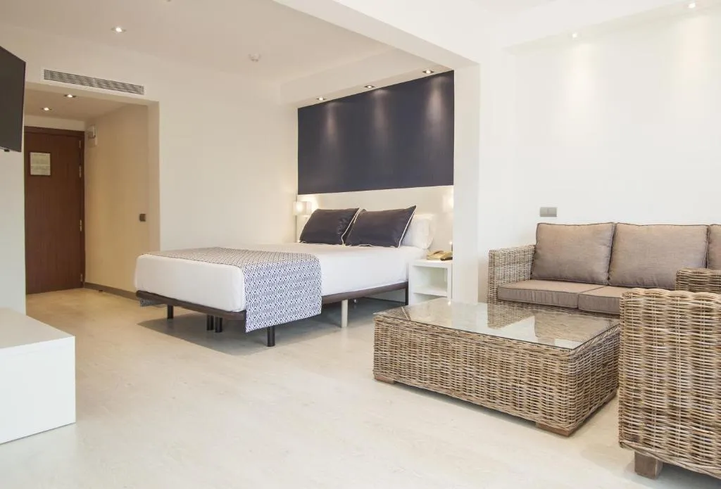 JUNIOR SUITE CAPACITY 2 Room, Catalonia Del Mar, Majorca