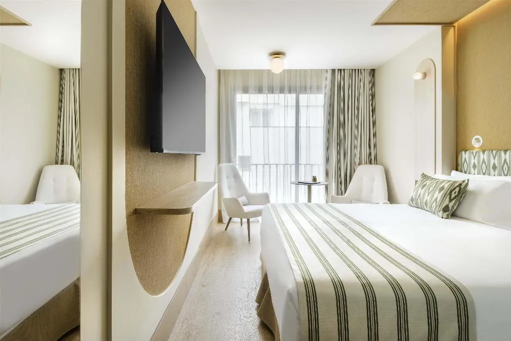 Double or Twin SUPERIOR Room, Barcelo Illetas Albatros, Majorca