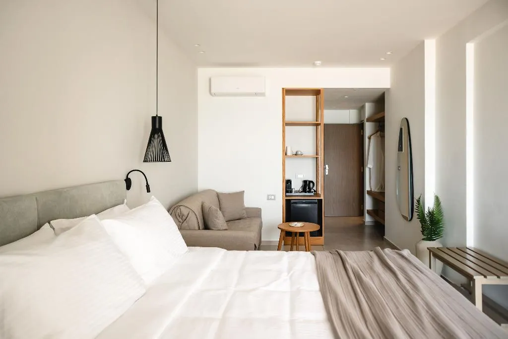JUNIOR SUITE SEA FRONT Room, Batis Aero Beachfront Wellbeing Hotel, Crete