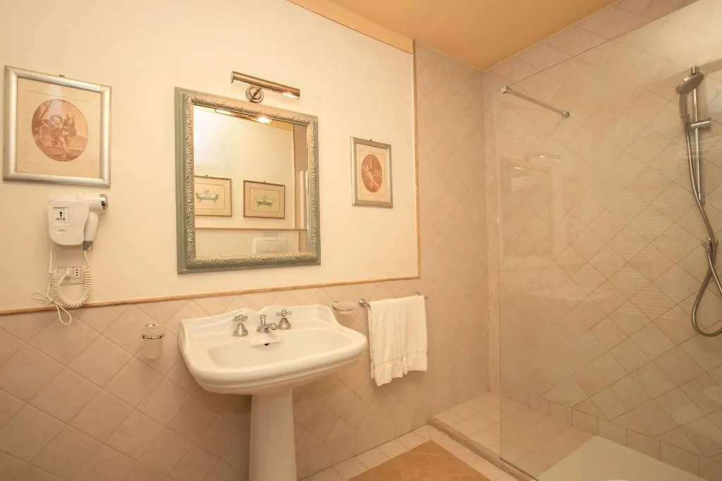 Room, La Casa Del Garbo Luxury Rooms Suite, Florence