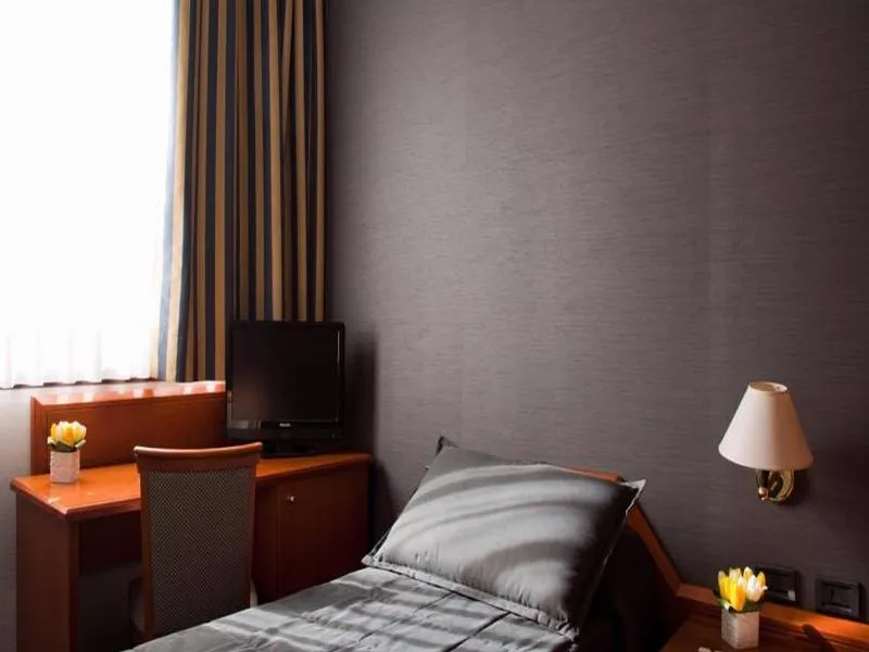 SINGLE STANDARD Room, Zone, Rome