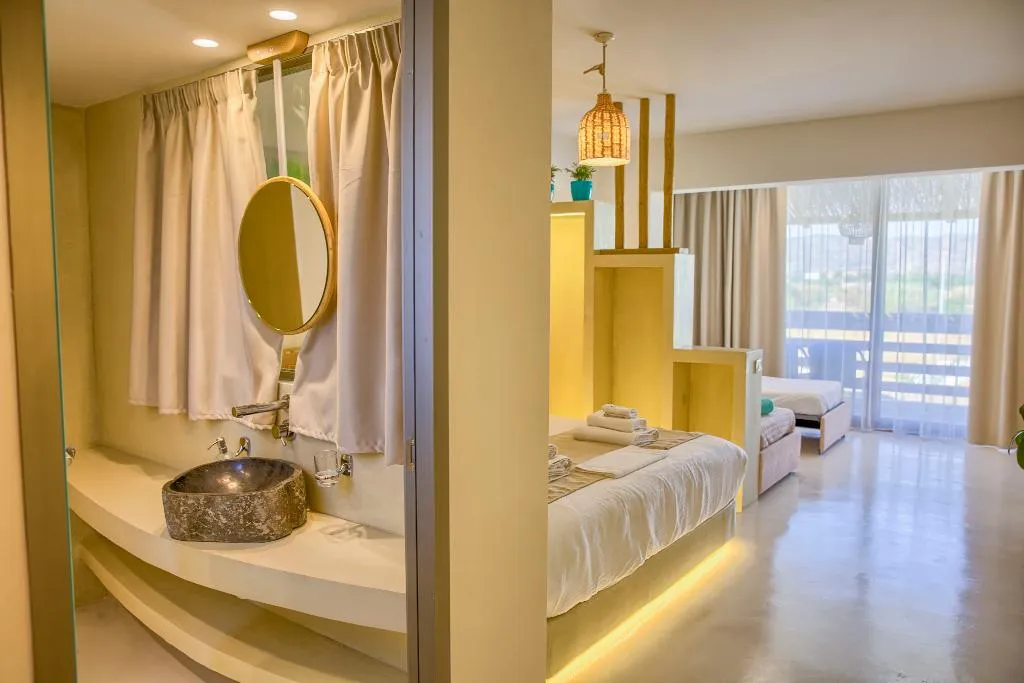 JUNIOR SUITE WITH PRIVATE POOL Room, Alia suites & Alia beachfront suites and spa, Rhodes