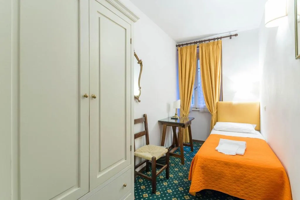 TWIN ECONOMY Room, Hotel Rex, Florence