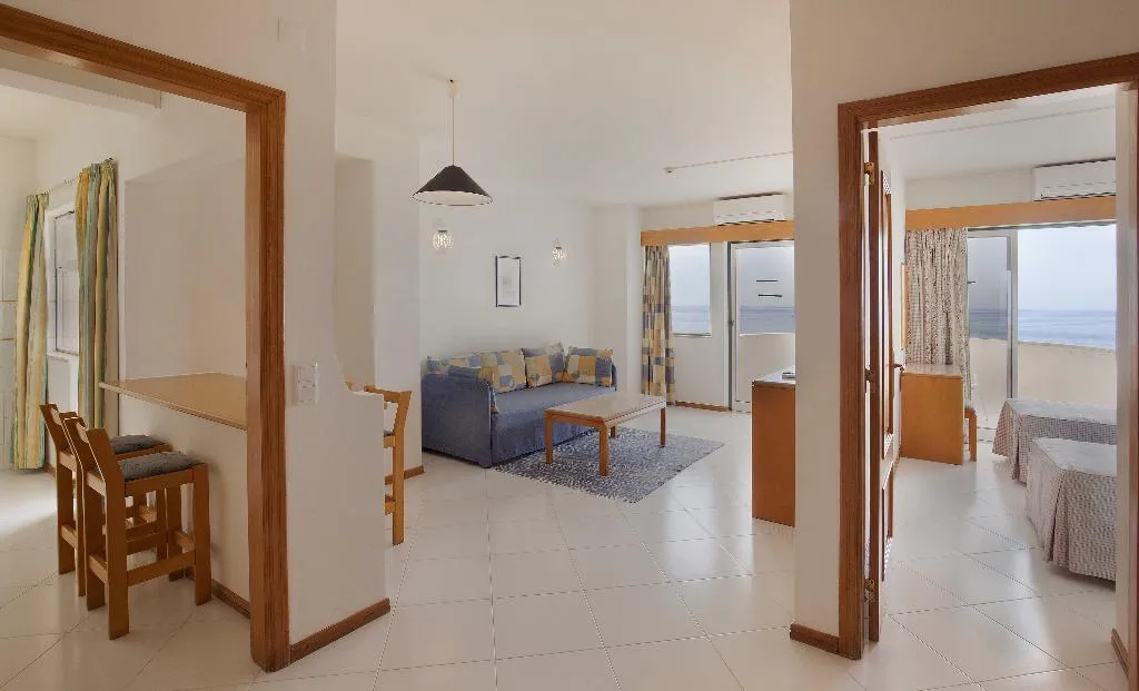 APARTMENT SEA VIEW TWO BEDROOMS Room, Algarve Mor Apartamentos, Algarve