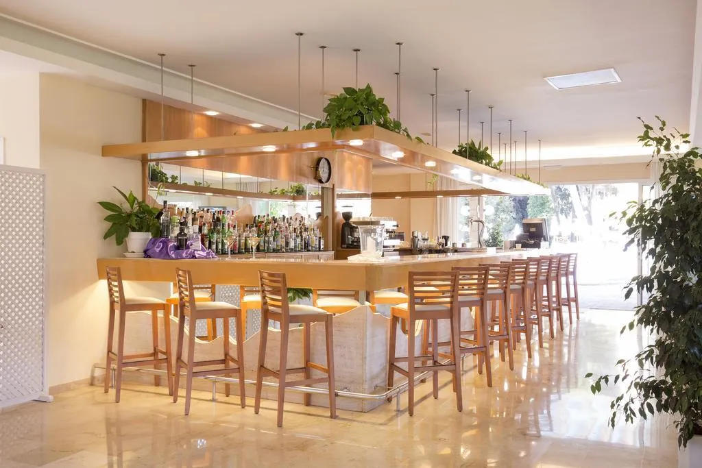 Bar, Canyamel Sunrise Apartments, Majorca