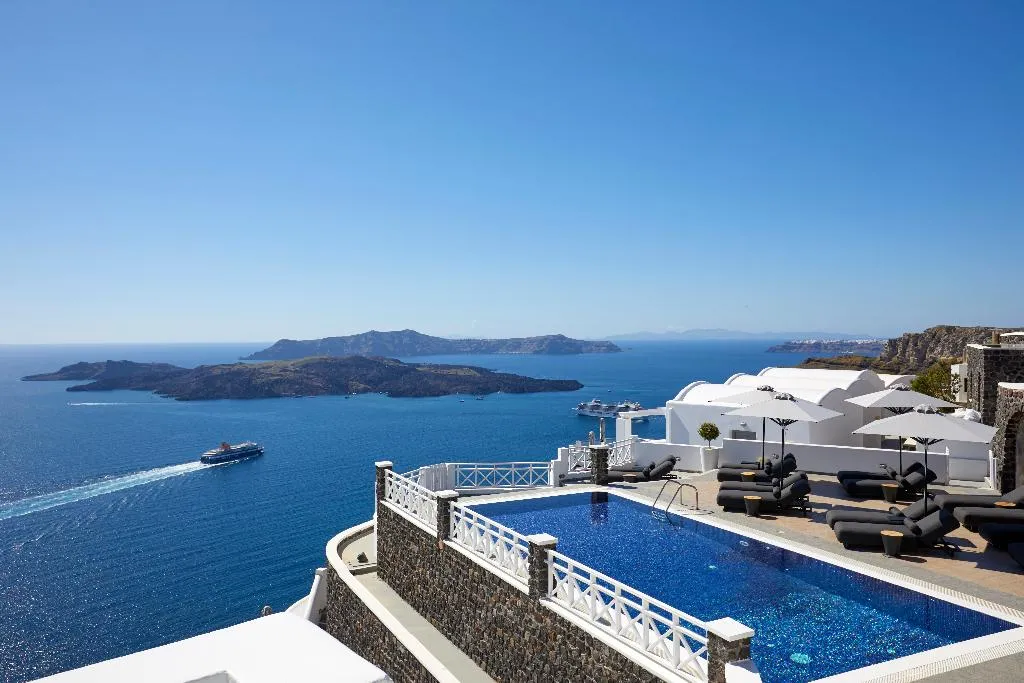 Pool, Petit Palace, Santorini