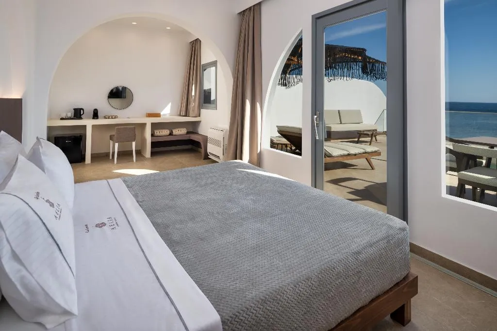 SUITE HONEYMOON Room, Aelia Thalassa, Santorini