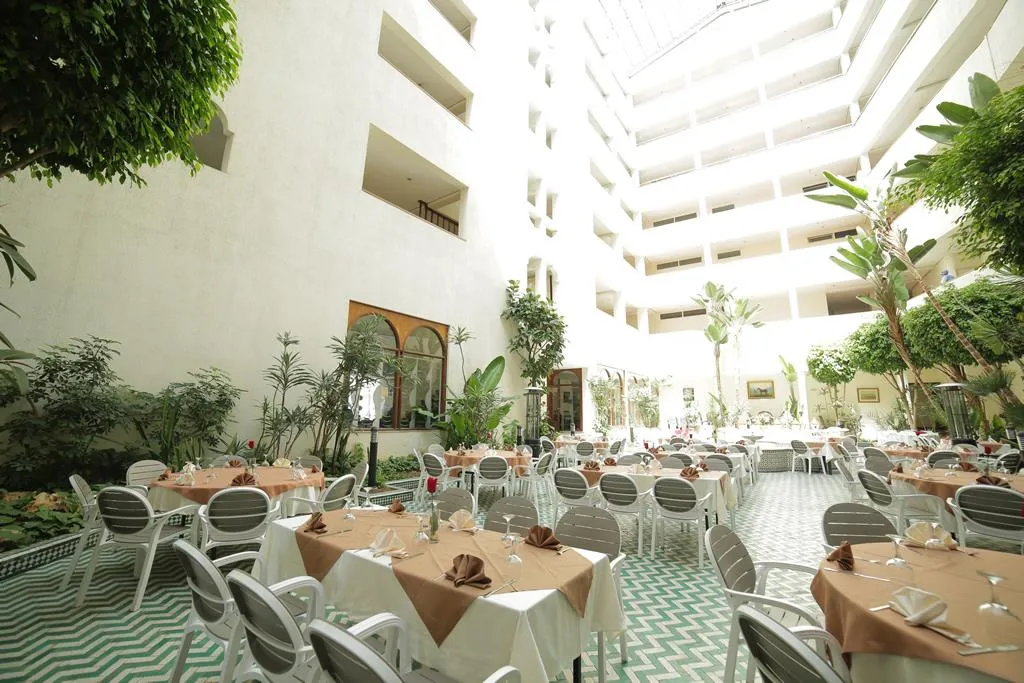 Terrace, Suisse, Casablanca