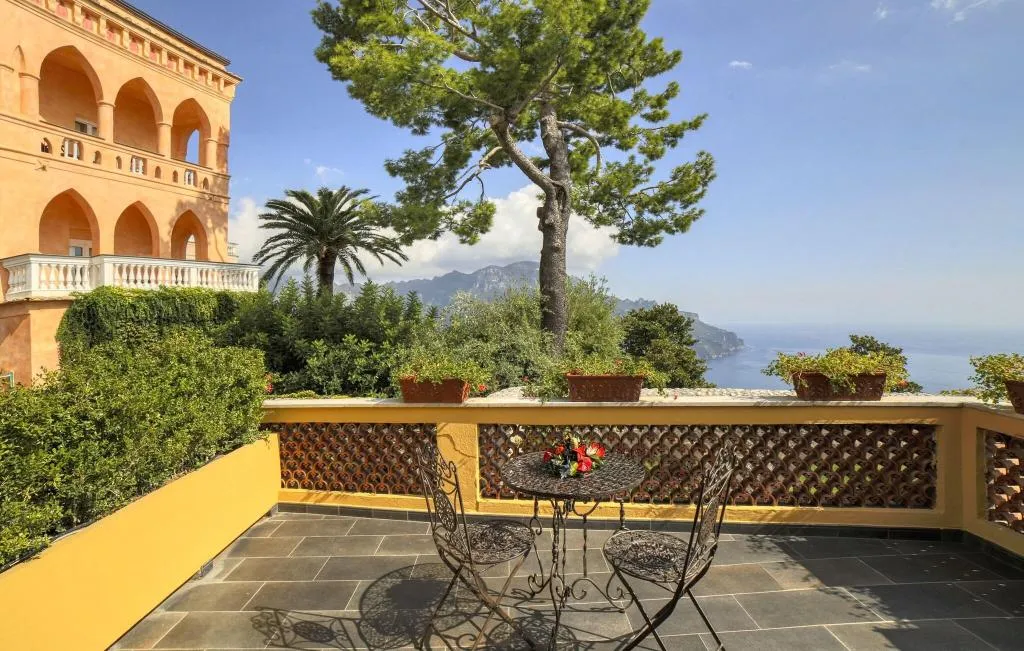 Terrace, Hotel Palazzo Confalone, Naples