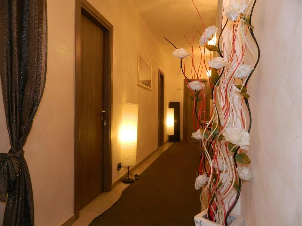 Lobby, B&B Madison, Naples