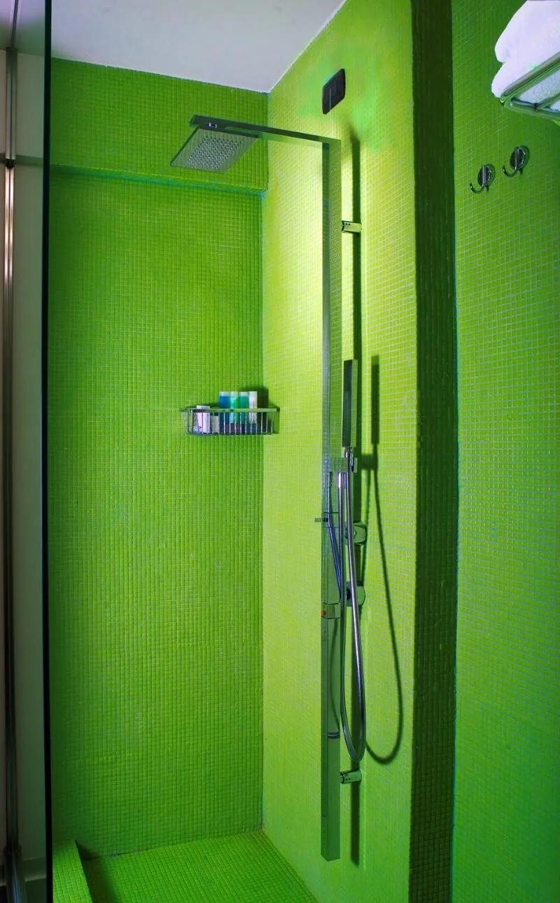 TRIPLE STANDARD Room, Zone, Rome