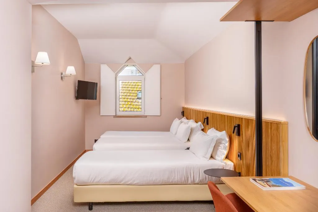 TRIPLE STANDARD Room, Cascais Hotel, Lisbon