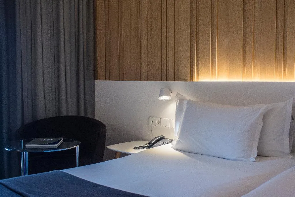 DOUBLE SINGLE USE STANDARD Room, Silken Ramblas, Barcelona