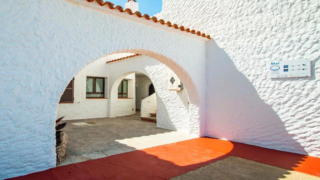 General view, Apartamentos Sol y Mar, Menorca