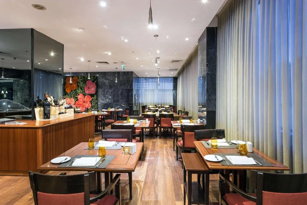 Restaurant, Radisson Blu Hotel, Lisbon, Lisbon