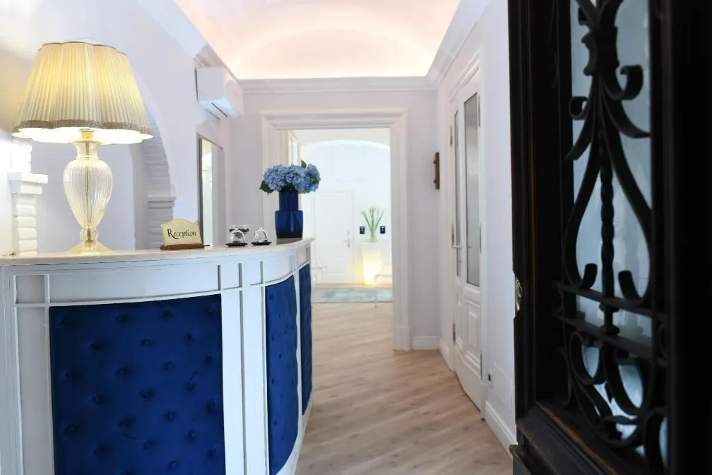 Lobby, Residenza Zanardelli, Rome