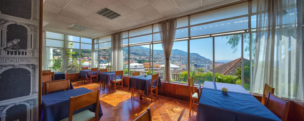 Restaurant, Monte Carlo, Madeira