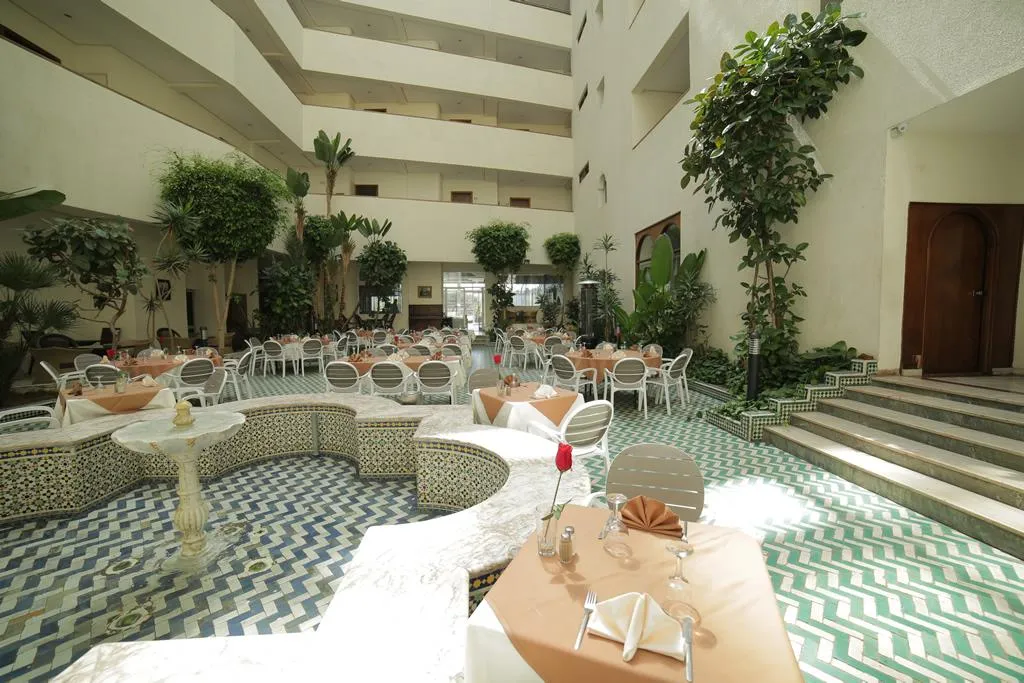 Terrace, Suisse, Casablanca