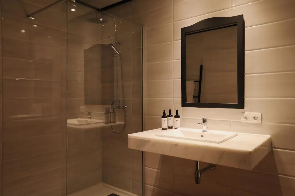 DOUBLE WITH TERRACE Room, Llucatx Menorca, Menorca