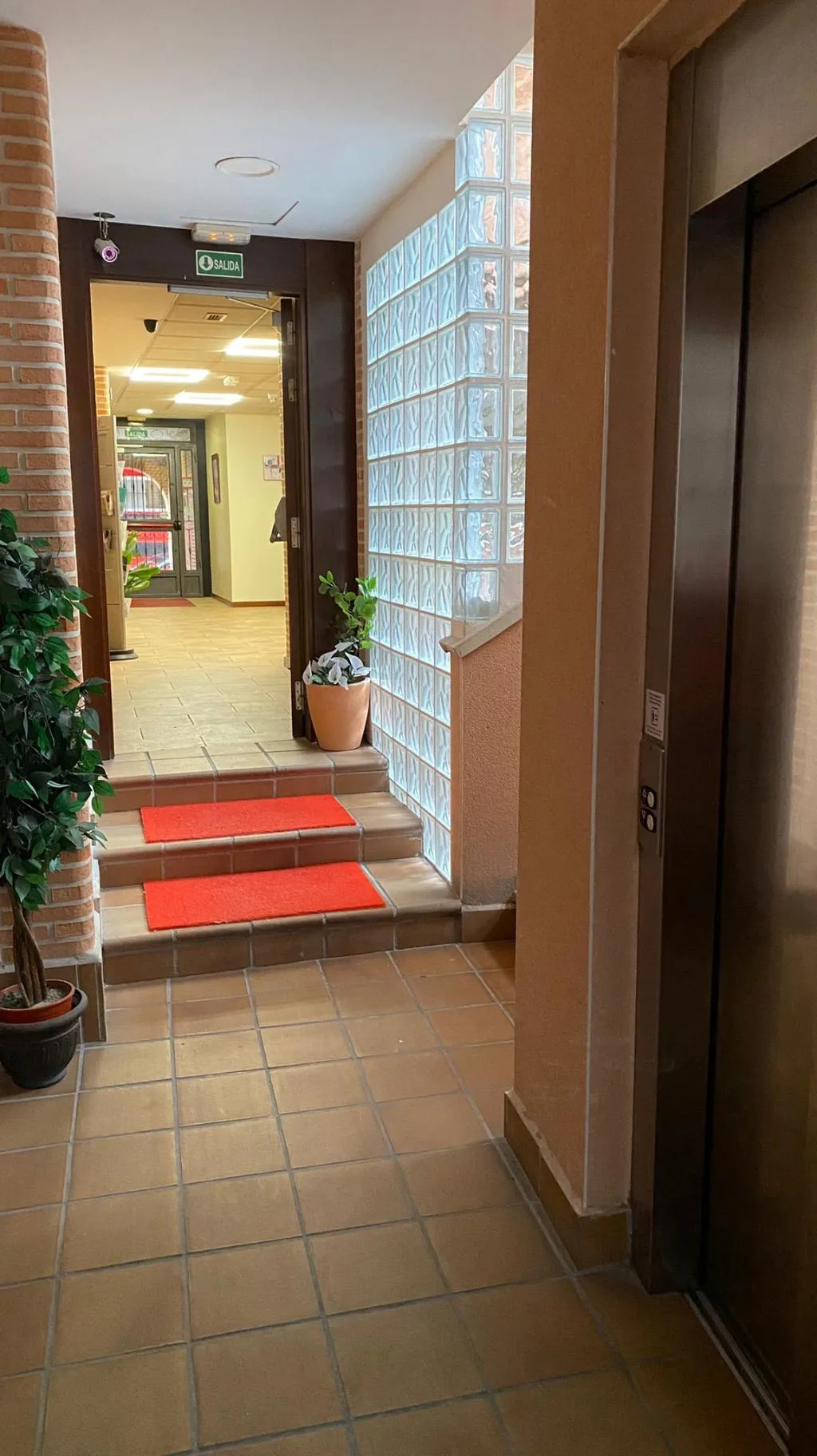 Lobby, Complutense, Madrid