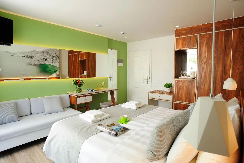 Double or Twin DELUXE POOL VIEW Room, Atrium Ambiance Hotel, Crete