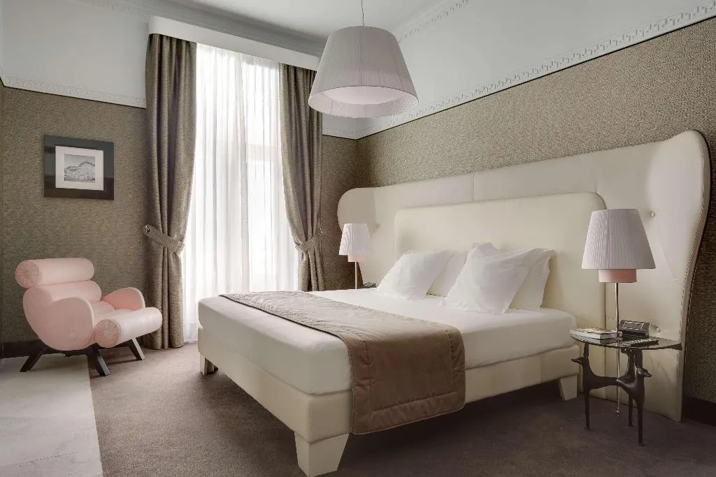 Room, Grand Hotel Palace Rome, Rome