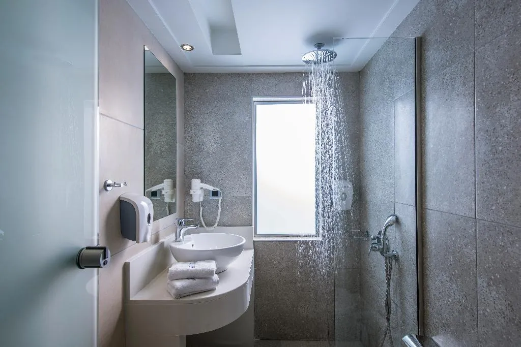 SUITE ONE BEDROOM TWO BATHROOMS Room, Royal & Imperial Belvedere Resort, Crete