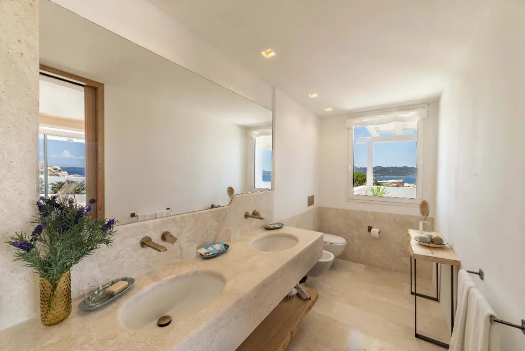 SUITE SEA VIEW CAPACITY 2 Room, Grand Relais dei Nuraghi, Olbia