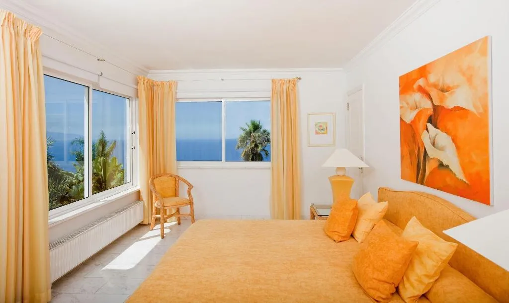 Room, Jardin de la Paz, Tenerife