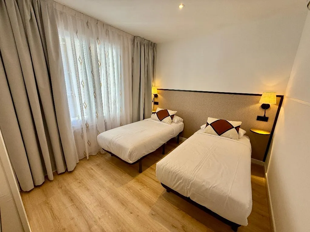 TWIN STANDARD Room, Mucho Madrid, Madrid