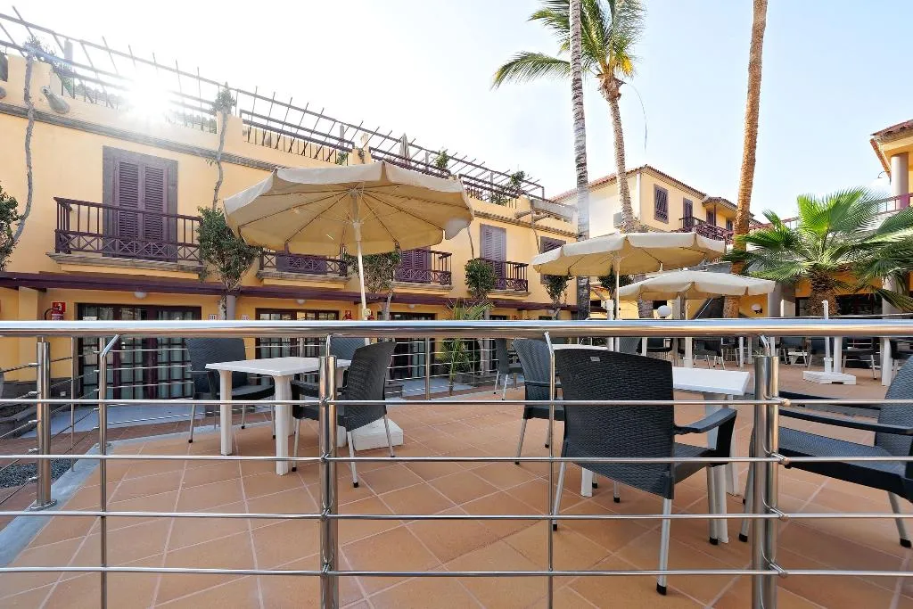 Terrace, Maspalomas Oasis Club, Gran Canaria
