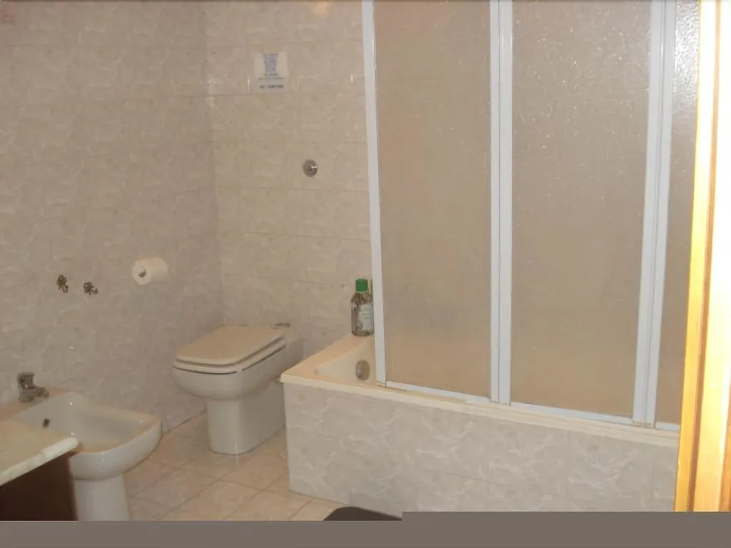 Room, Cinquestelle, Naples