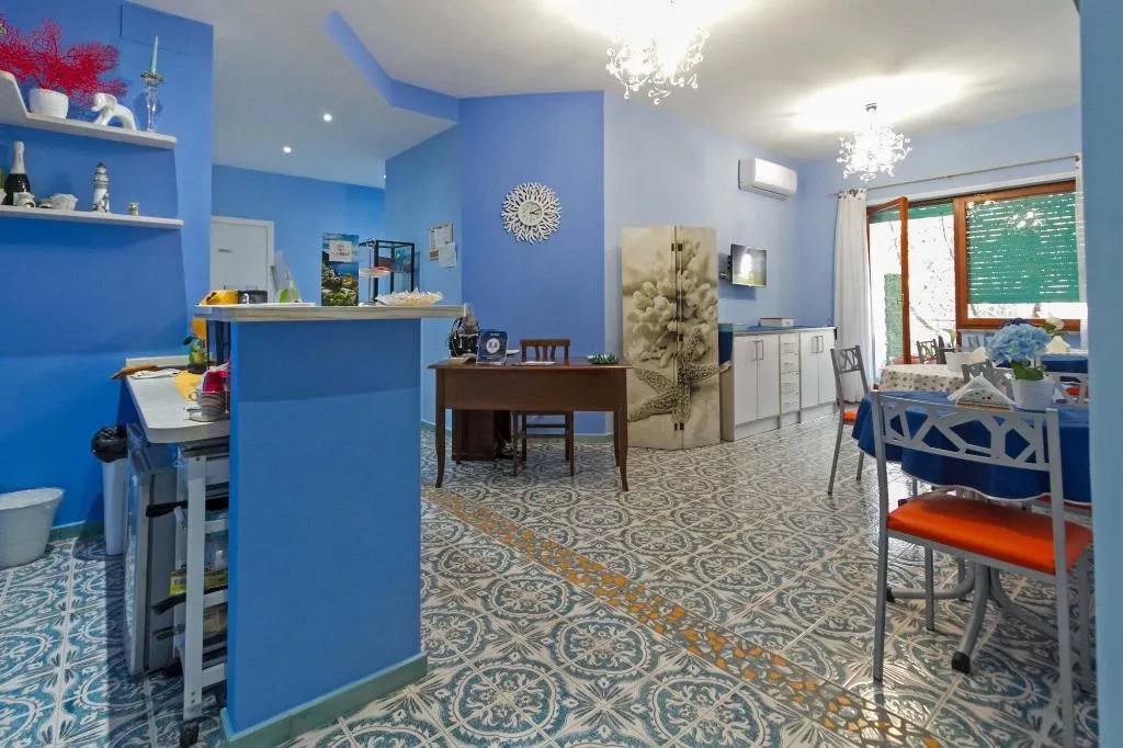 Lobby, The Reef, Naples