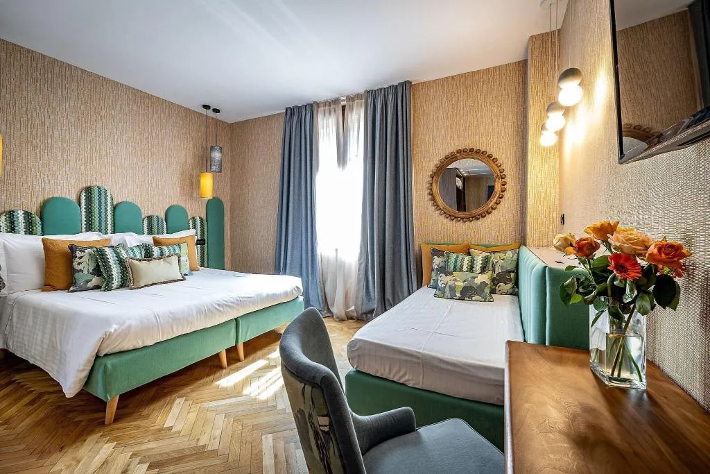 TRIPLE SUPERIOR Room, Duomo Firenze, Florence