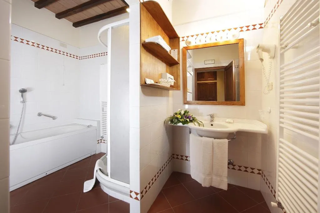 HOUSE QUEEN SIZE BED Room, Relais Vignale & Spa, Florence