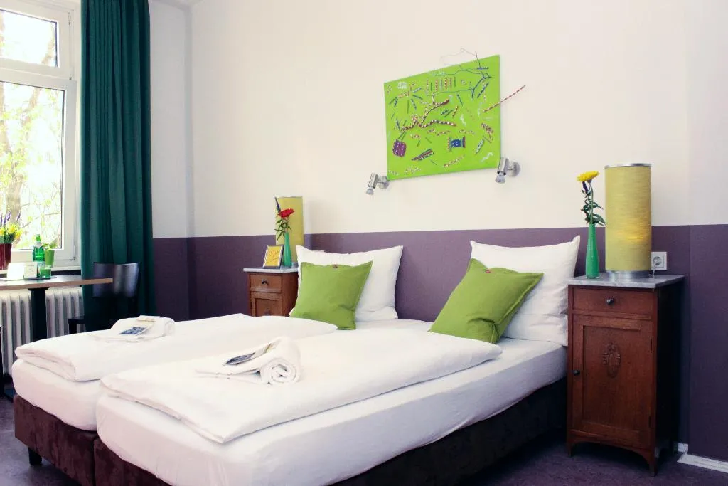 DOUBLE STANDARD Room, Grand Hostel Berlin Classic, Berlin