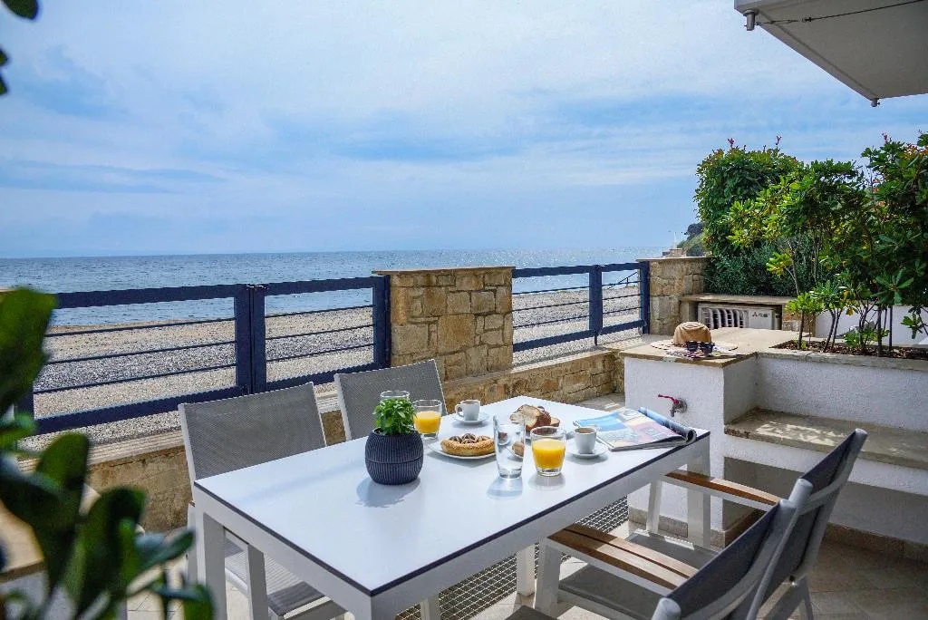 APARTMENT STANDARD Room, Elpiniki Luxury Apartments, Thessaloniki