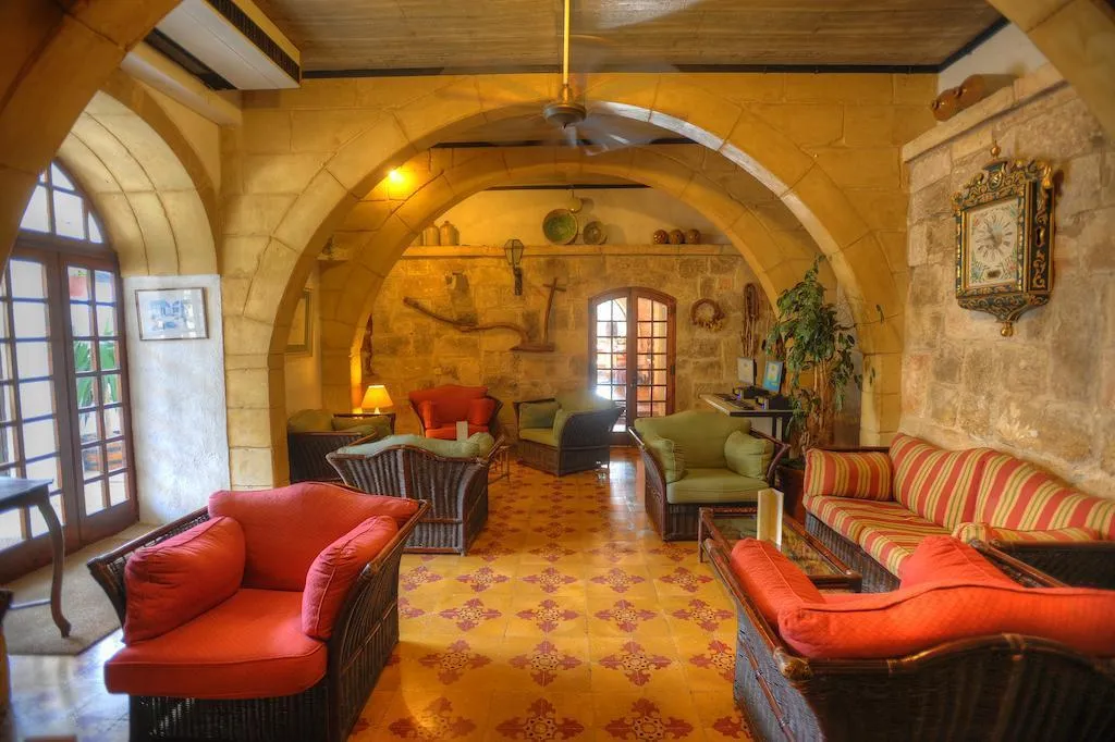 Lobby, Cornucopia, Gozo