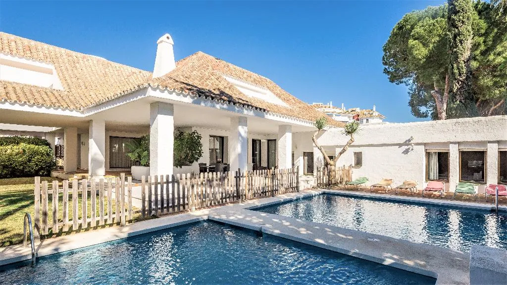 VILLA STANDARD Room, Villa Marina Puerto Banus, Costa Del Sol