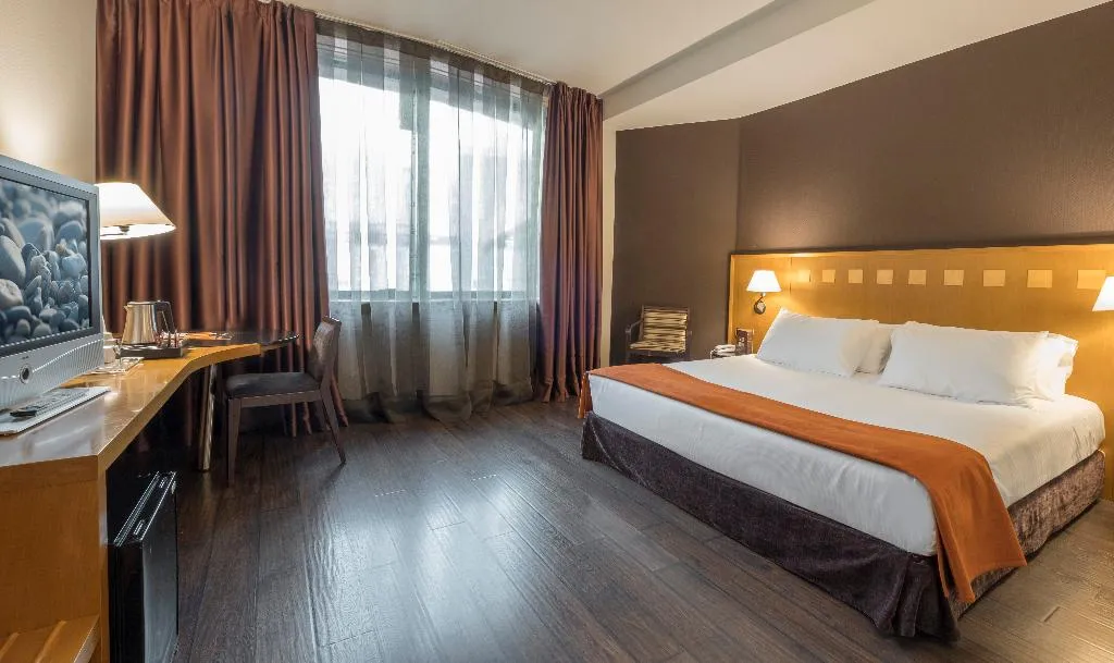 DOUBLE SUPERIOR Room, Carlemany, Costa Brava