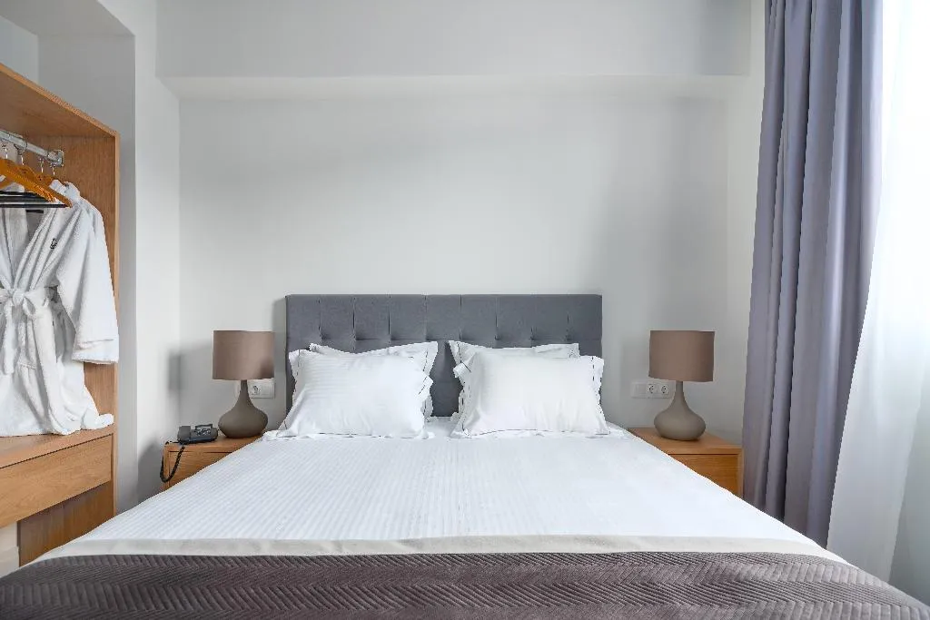 Double or Twin STANDARD Room, Glyfada Riviera Hotel, Athens